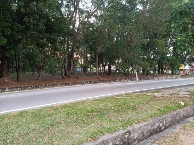Putra Heights : Petrol Station Land